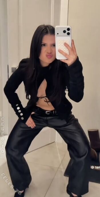 Full leaked Tenderlybae private onlyfans photo