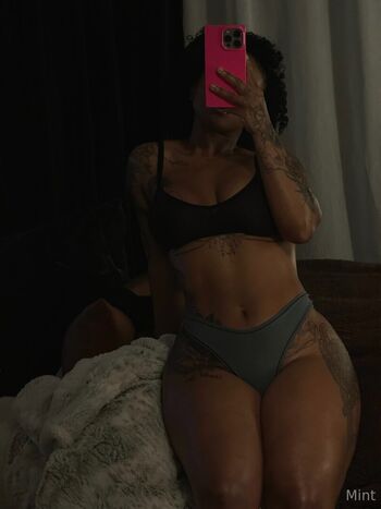 therealbombshell_mint