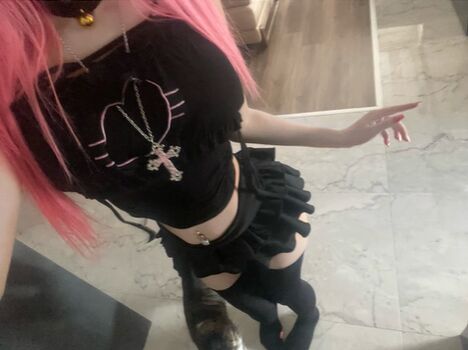 Full leaked Turkish petite girl private onlyfans photo