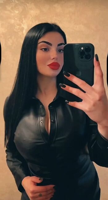 Full leaked Ukrainian girls page private onlyfans photo