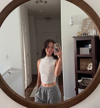 Full leaked Valiroe private onlyfans photo