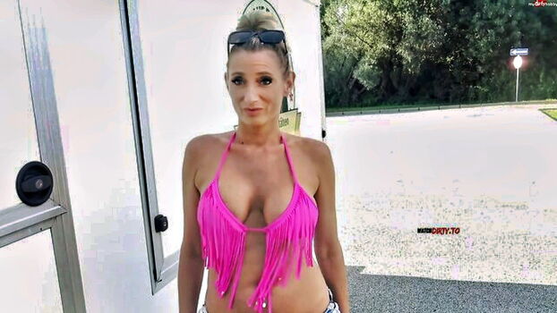 Full leaked Vika viktoria private onlyfans photo