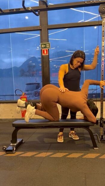 Viviane Araujo