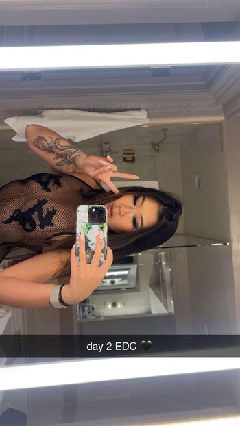 Full leaked Women motorsports private onlyfans photo