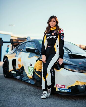 Full leaked Women motorsports private onlyfans photo