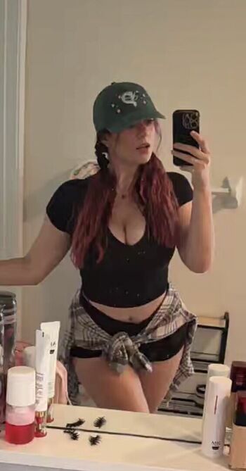 Full leaked Xemsly private onlyfans photo