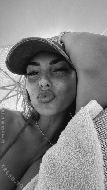 Full leaked Yeliz koc private onlyfans photo
