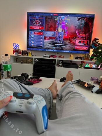 Full leaked Yve gaming private onlyfans photo