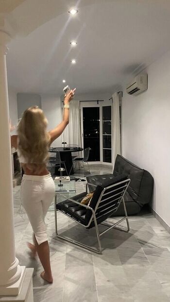 Full leaked Zara private onlyfans photo