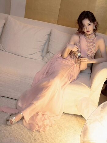 Full leaked Zhang ruonan private onlyfans photo